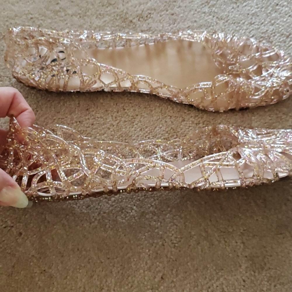 Sandals - Picture 2 of 3